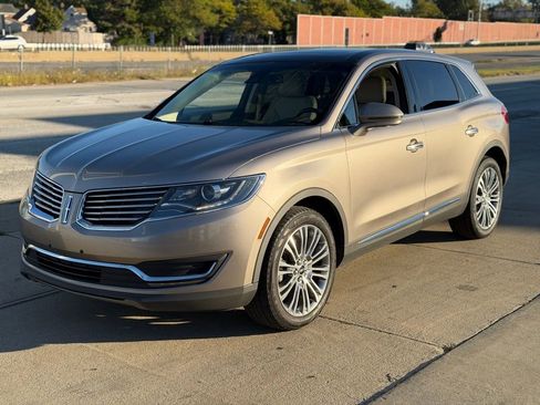 Used 2018 Lincoln MKX Reserve w/ Lincoln MKX Climate Package image 1
