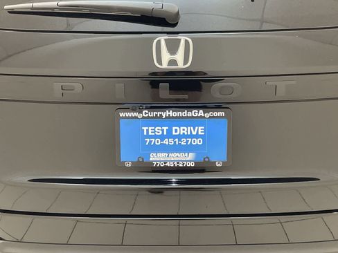Certified 2025 Honda Pilot EX-L image 21