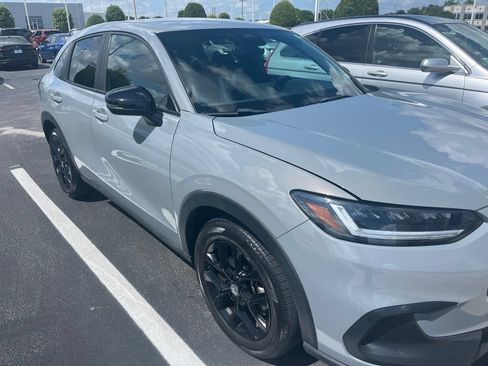 Used 2024 Honda HR-V Sport image 3