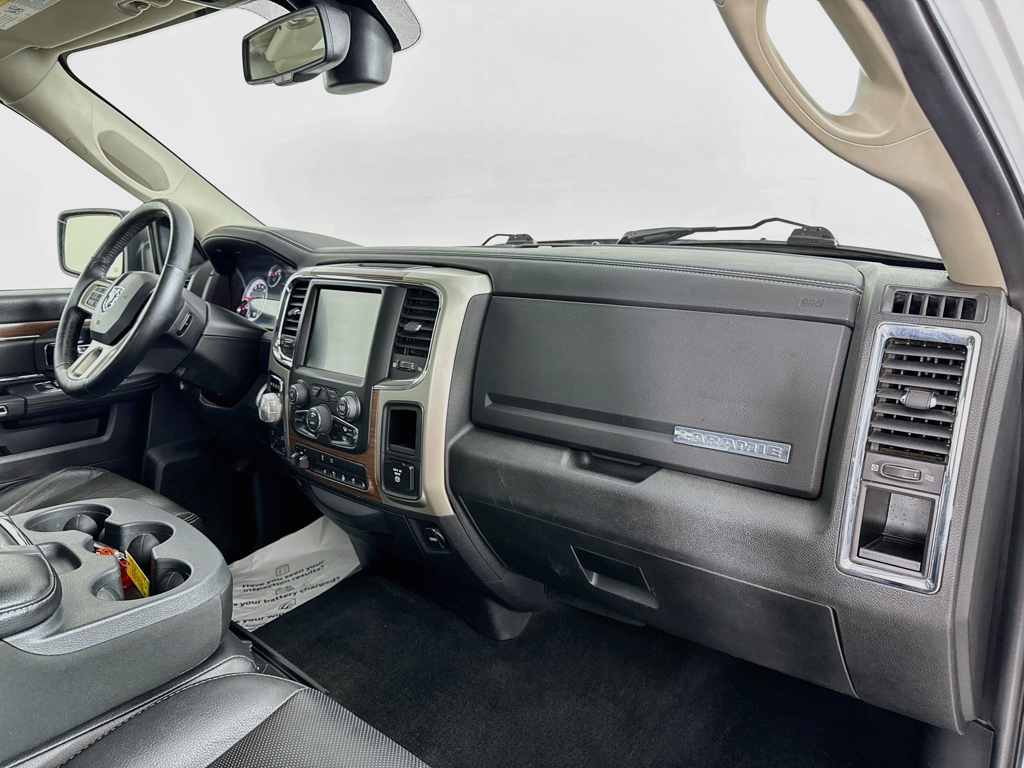 Used 2014 RAM 1500 Laramie w/ Convenience Group AWD/4WD image 30