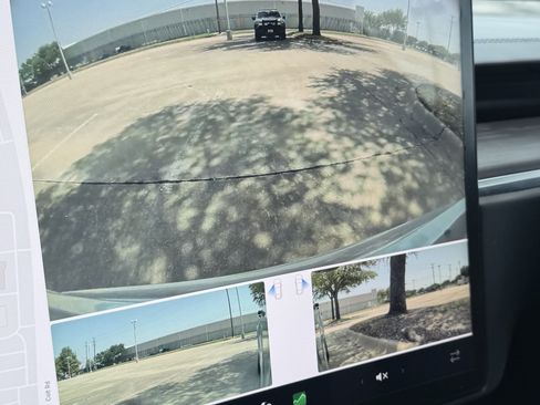 Used 2025 Tesla Model S AWD/4WD image 68
