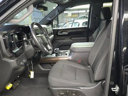 Used 2023 Chevrolet Silverado 1500 LT Trail Boss w/ Protection Package image 7