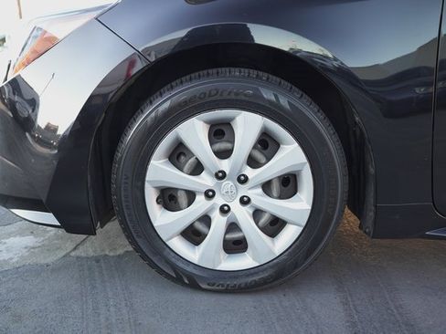 Used 2023 Toyota Corolla LE image 32