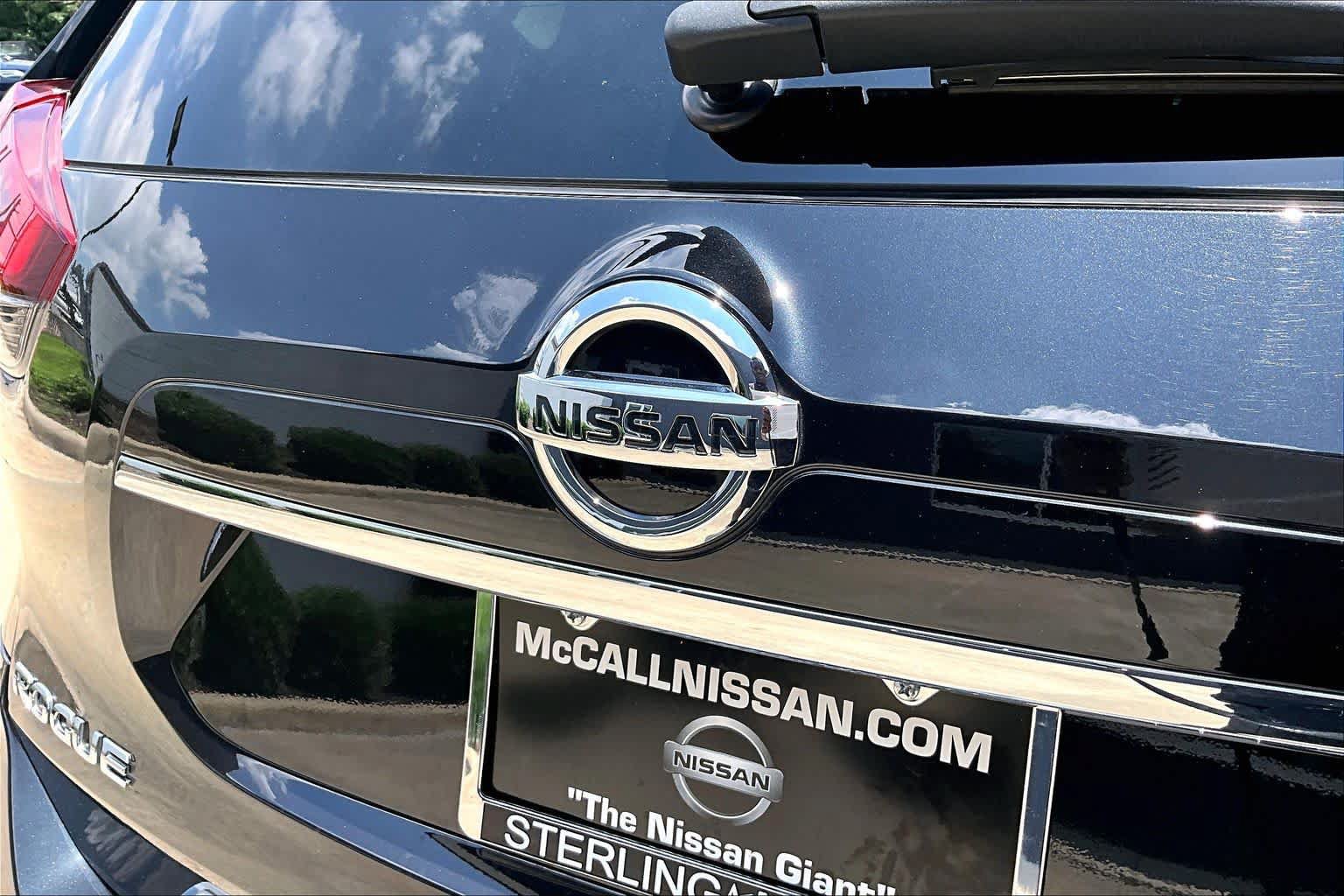 Used 2019 Nissan Rogue SL AWD/4WD image 30