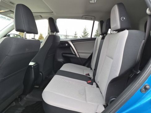 Used 2018 Toyota RAV4 XLE image 29