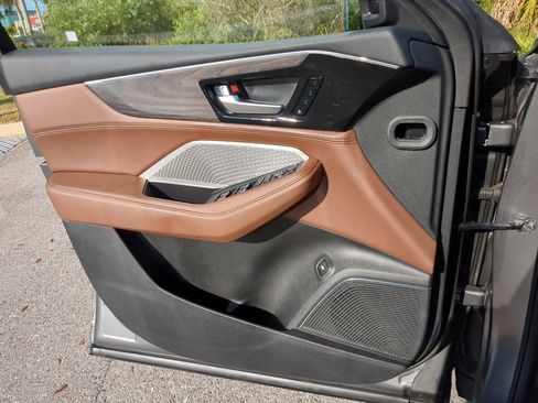 Used 2022 Acura MDX SH-AWD w/ Advance Package image 19