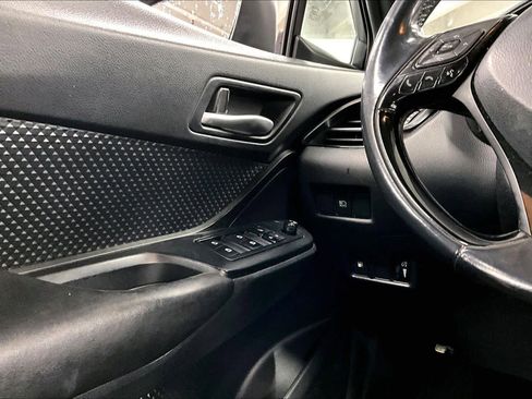 Used 2018 Toyota C-HR XLE image 26