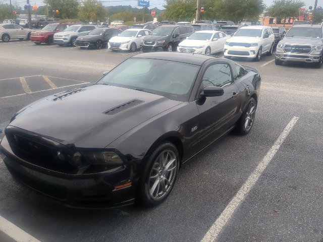Used 2013 Ford Mustang GT Premium w/ Electronics Pkg RWD image 8