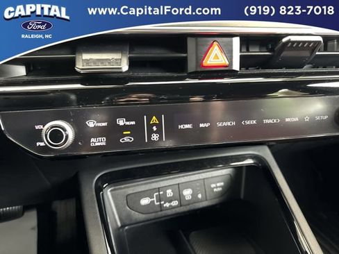 Used 2025 Kia K5 GT-Line w/ GT-Line Premium Package FWD image 30