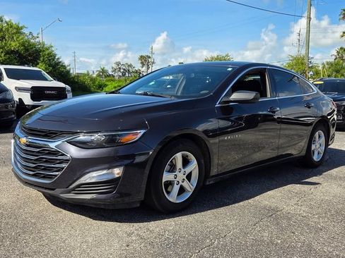Used 2022 Chevrolet Malibu LS w/ LPO, Convenience Package 2 FWD image 3
