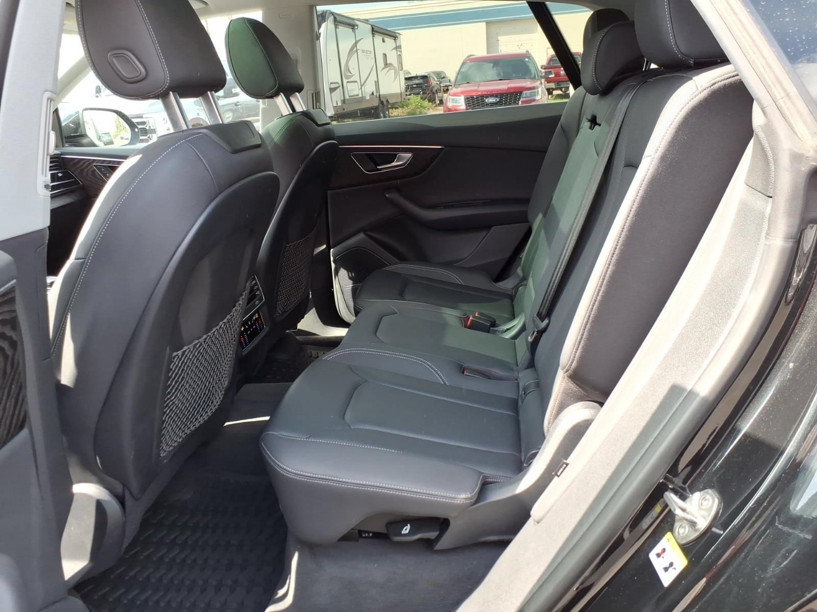 Used 2022 Audi Q8 Premium Plus AWD/4WD image 12