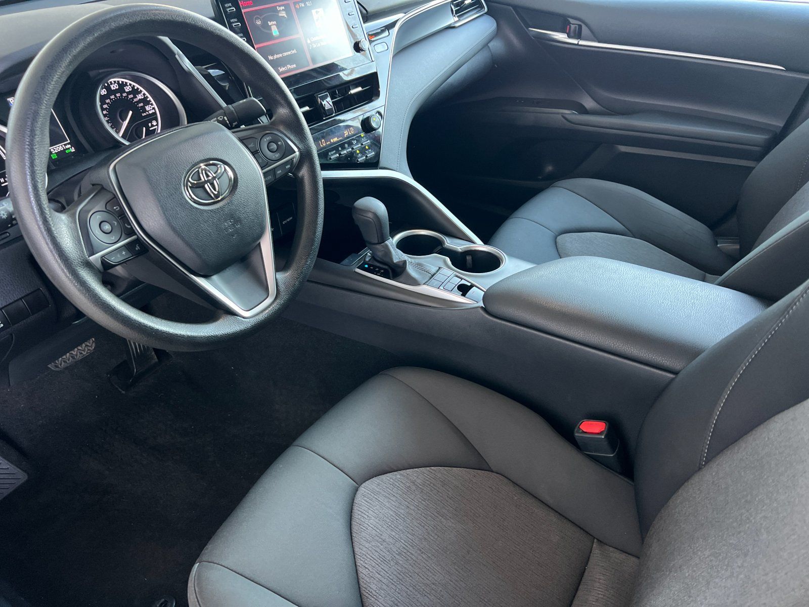 Used 2022 Toyota Camry LE w/ Audio Upgrade Package FWD image 10