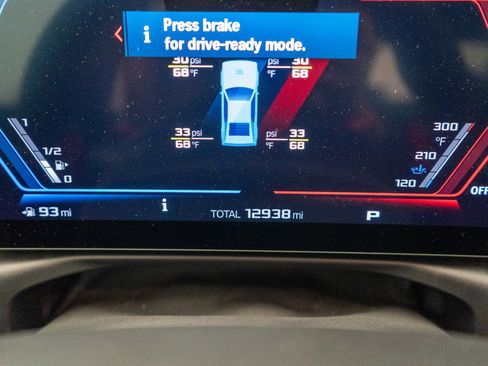 Used 2024 BMW M3 CS image 22