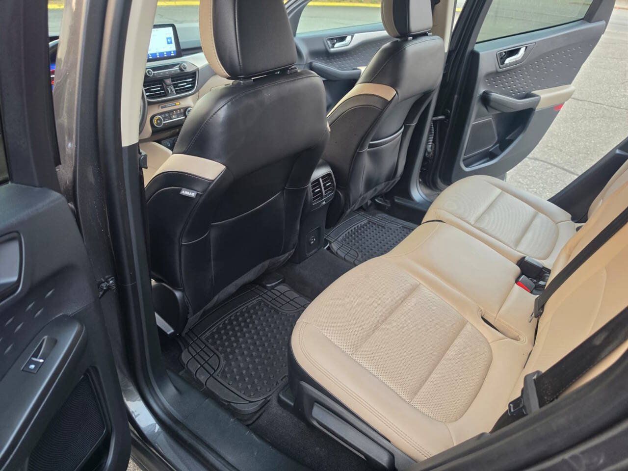 Used 2020 Ford Escape SE Sport FWD image 10