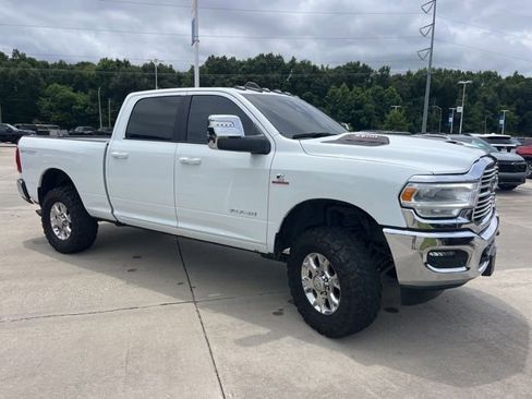 Used 2024 RAM 2500 Laramie w/ Sport Appearance Package AWD/4WD image 11