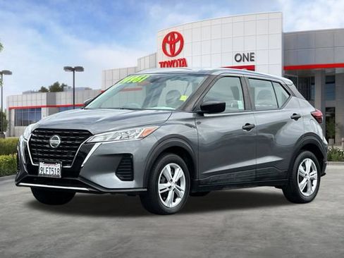 Used 2021 Nissan Kicks S FWD image 9