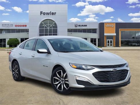 Used 2022 Chevrolet Malibu RS w/ LPO, Convenience Package 2 image 2