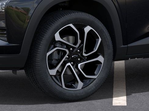 New 2026 Chevrolet Trax RS w/ Sunroof Package FWD image 9