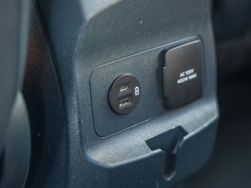 Used 2022 Ford Maverick Lariat w/ Lariat Luxury Package image 34