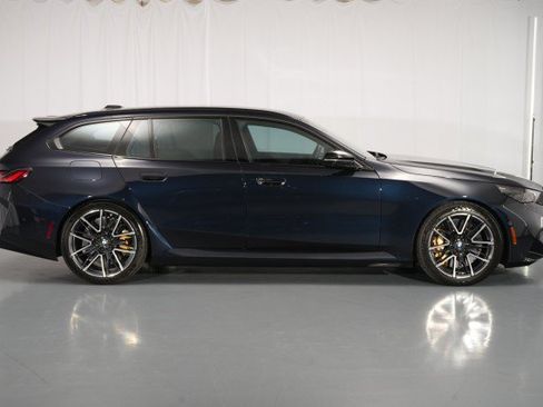 Used 2025 BMW M5 Touring w/ M Driver's Package AWD/4WD image 10