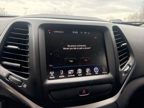 Used 2014 Jeep Cherokee Trailhawk w/ Leather Interior Group image 30