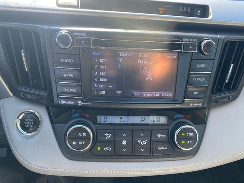 Used 2018 Toyota RAV4 XLE image 23