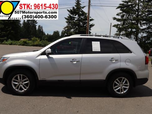 Used 2015 Kia Sorento LX AWD/4WD image 5