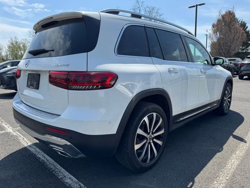 Used 2022 Mercedes-Benz GLB 250 4MATIC image 4