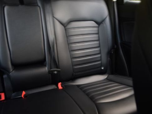 Used 2024 Ford Edge SEL AWD/4WD image 16