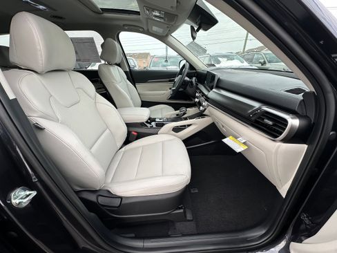 New 2025 Kia Telluride S image 34