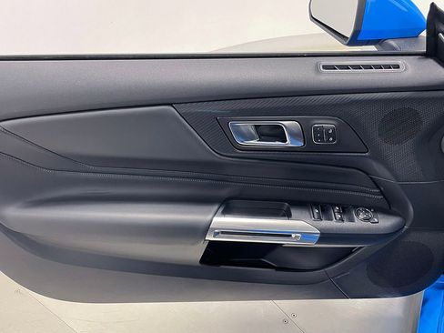 Used 2025 Ford Mustang GT Premium image 49