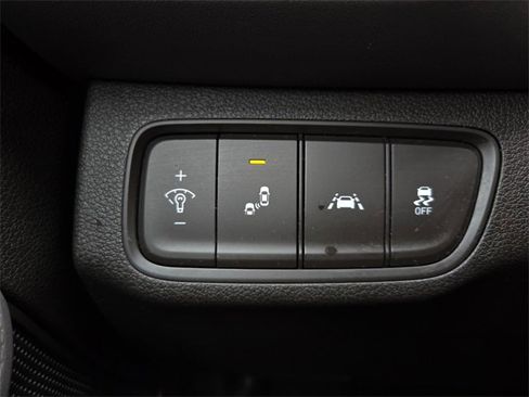 Used 2020 Hyundai Santa Fe SEL image 30