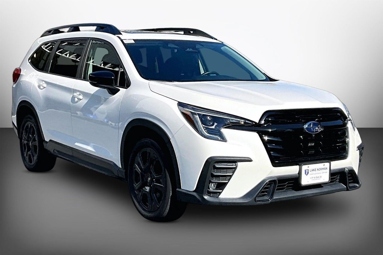 Used 2024 Subaru Ascent Onyx Edition Limited AWD/4WD image 2