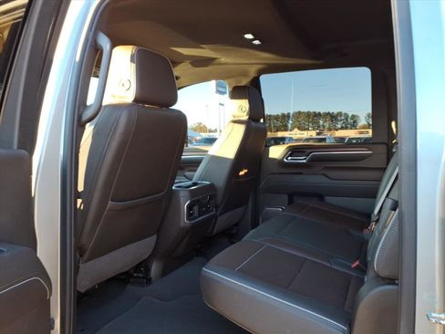 Used 2024 GMC Sierra 2500 Denali w/ Denali Reserve Package image 24