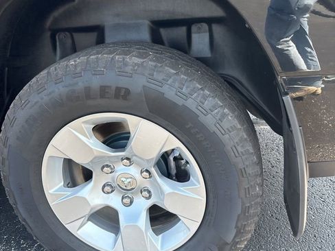 Used 2021 RAM 1500 Big Horn image 11