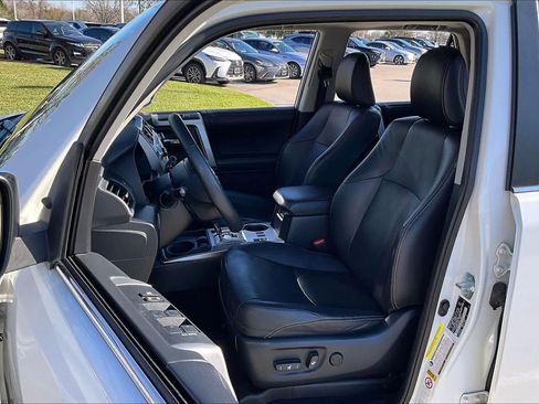 Used 2018 Toyota 4Runner Limited image 7