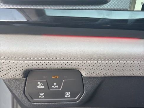 New 2026 Volkswagen Atlas Peak Edition AWD/4WD image 24
