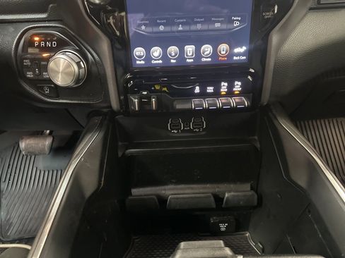 Used 2020 RAM 1500 Laramie w/ Sport Appearance Package image 20