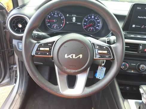 Used 2024 Kia Forte LXS FWD image 14