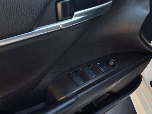 Certified 2023 Toyota Camry SE image 18