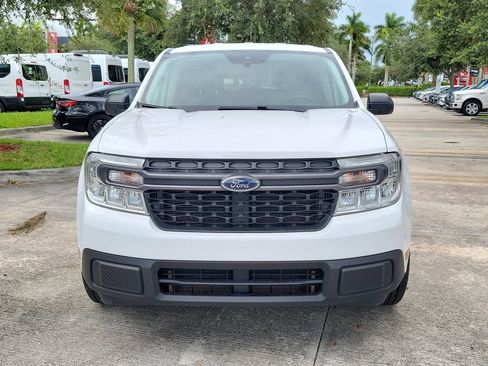 Used 2023 Ford Maverick XLT FWD image 2