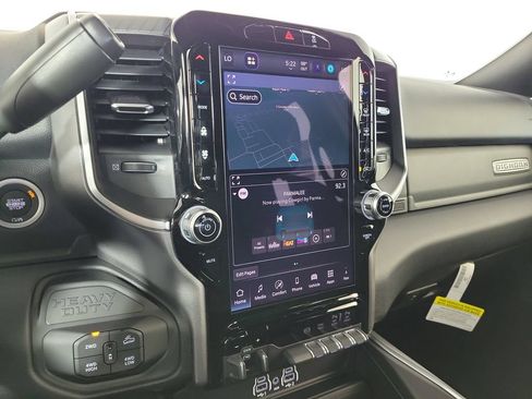 New 2026 RAM 2500 Big Horn AWD/4WD image 18