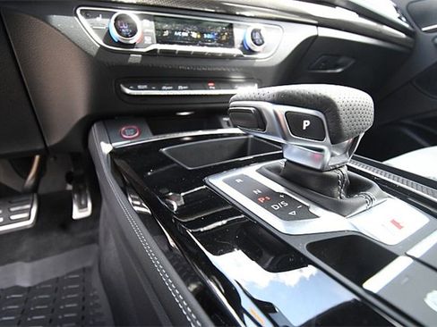 Used 2024 Audi SQ5 Premium Plus image 24