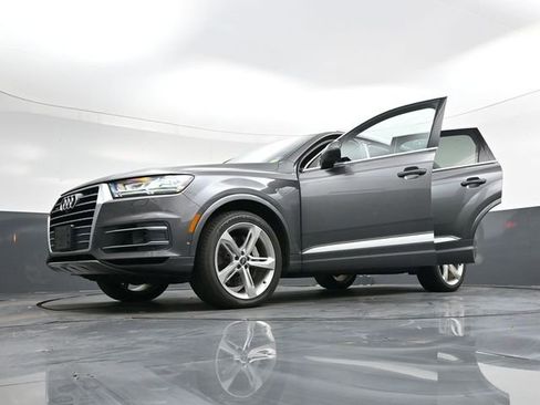 Used 2019 Audi Q7 3.0T Prestige image 44