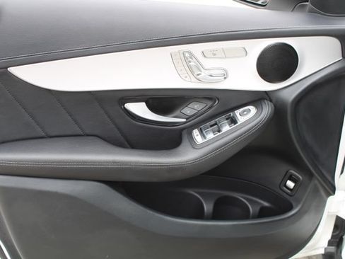 Used 2022 Mercedes-Benz GLC 300 4MATIC Coupe image 13