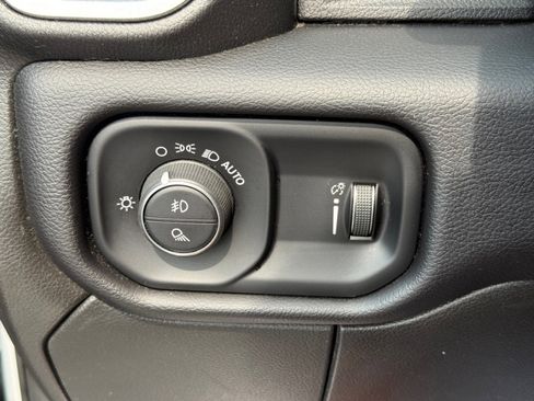 Used 2024 RAM 3500 Big Horn image 32