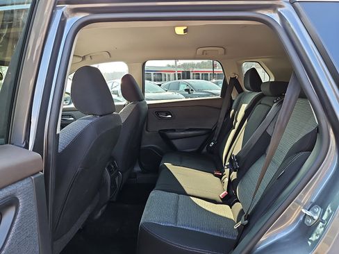 Certified 2023 Nissan Rogue SV image 10