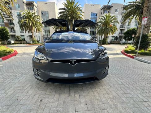 Used 2020 Tesla Model X Performance AWD/4WD image 2