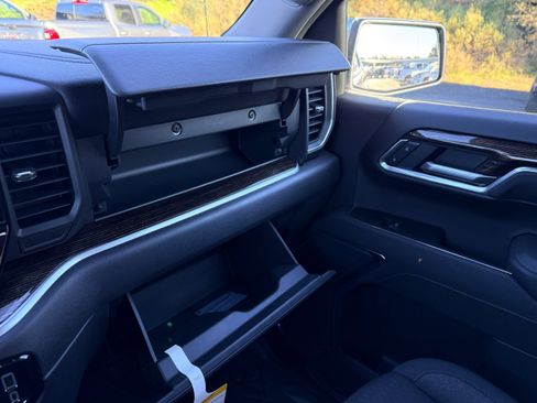 New 2026 GMC Sierra 1500 SLE w/ Max Trailering Package image 19