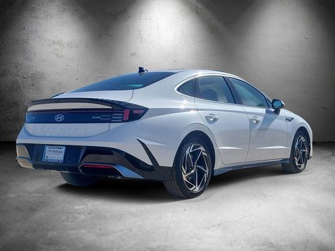 New 2026 Hyundai Sonata SEL FWD image 3